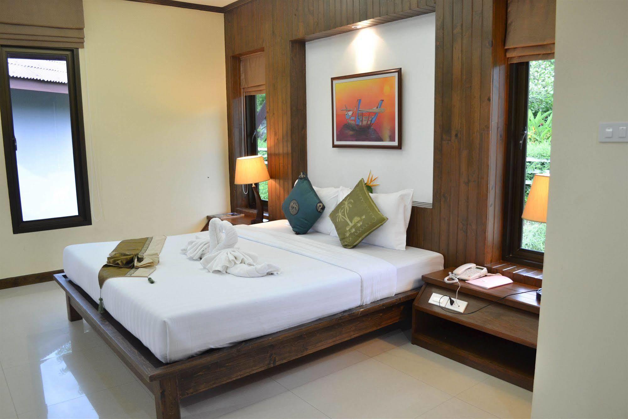 Phuket The Villa Laemhin Lagoon Resort מראה חיצוני תמונה