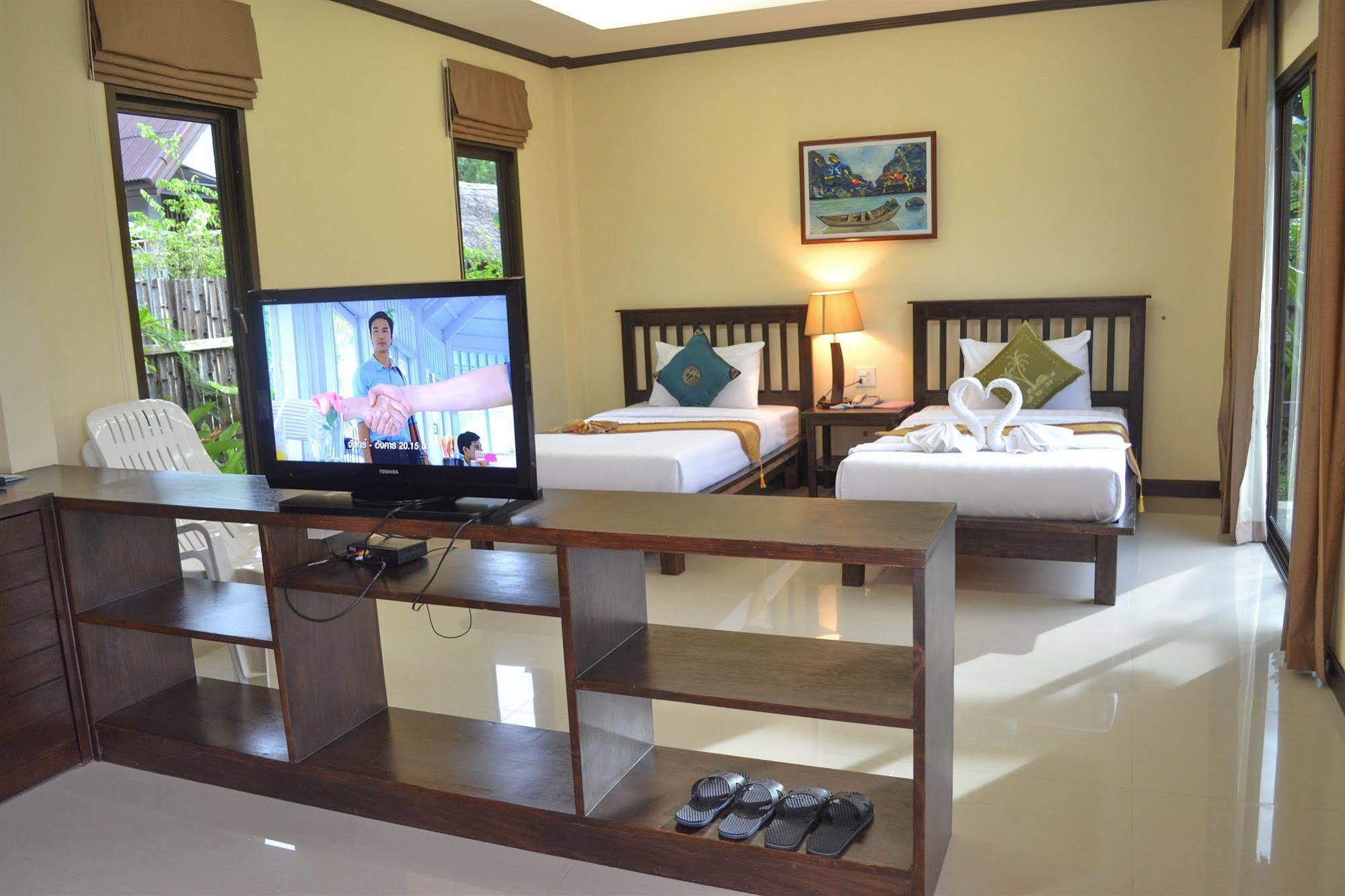 Phuket The Villa Laemhin Lagoon Resort מראה חיצוני תמונה